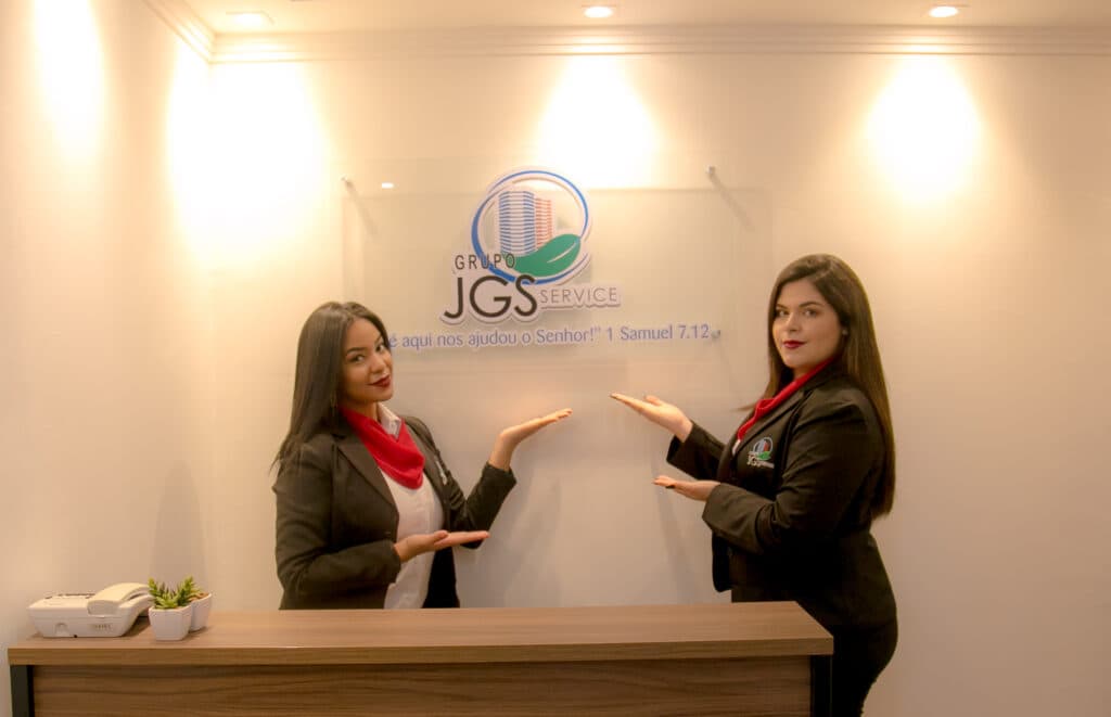 Equipe JGS no atendimento